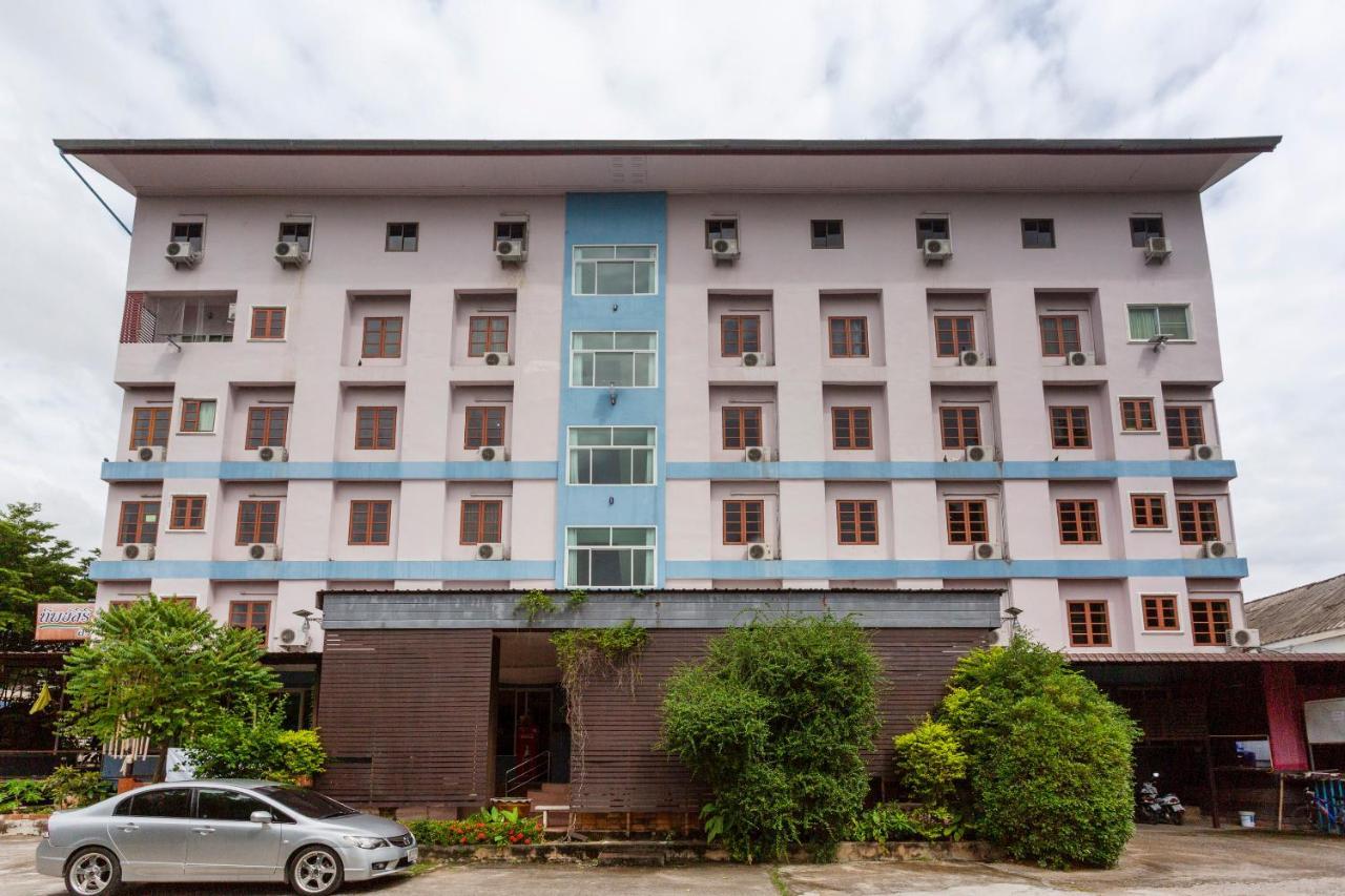 Oyo 75356 Thipsiri Lodge Chiang Mai Zewnętrze zdjęcie