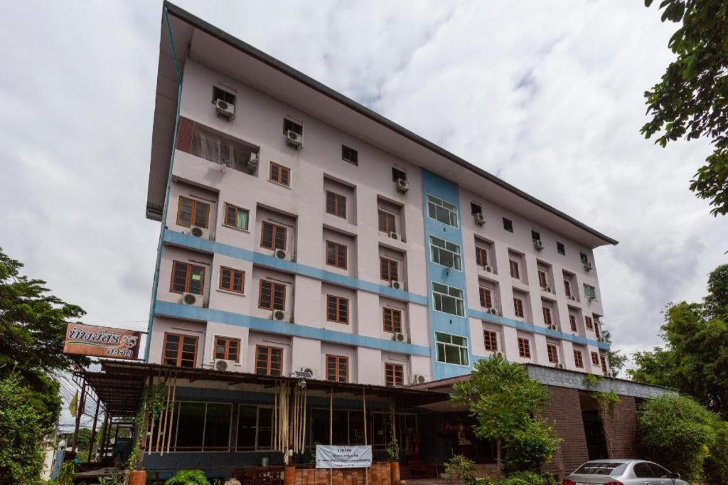 Oyo 75356 Thipsiri Lodge Chiang Mai Zewnętrze zdjęcie
